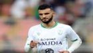 الأهلي السعودي يكشف مدة غياب عمر السومة