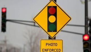 الذكاء الاصطناعي يتحكم بإشارات المرور الضوئية للحد من الاختناقات