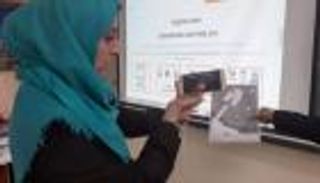 معلمة فلسطينية تحصد 10 جوائز دولية ومحلية بـالتعليم الذكي