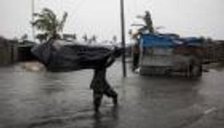 صور.. العاصفة "إلويز" تقتل وتشرد الآلاف في أفريقيا