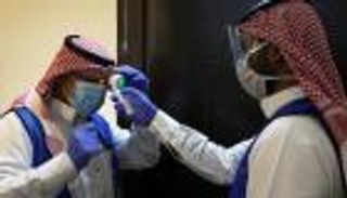 تزايد ملحوظ بإصابات كورونا النشطة والحرجة في السعودية 