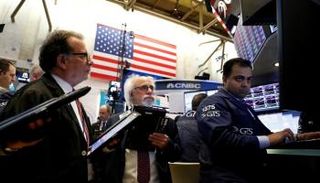 متداولون في بورصة نيويورك - رويترز