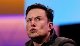 إيلون ماسك مؤسس تسلا