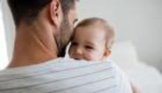 اكتئاب الآباء الجدد.. الأعراض والأسباب