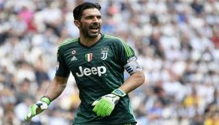 جيانلويجي بوفون حارس يوفنتوس