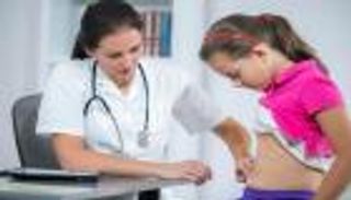 حصوات الكلى تهاجم الأطفال.. الأسباب والعلاج