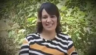 الصحفية الجزائرية المغدورة تينهينان لاصب سعدون 