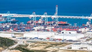 المملكة أطلقت خطة طموحة لإنعاش الاقتصاد