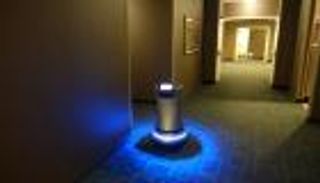 الروبوتات تغزو الفنادق والمطارات.. مهمة خاصة جدا