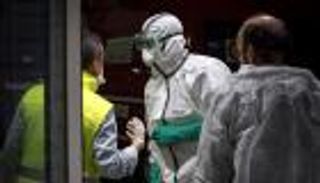 المغرب يطلق حملة تطعيم مجانية بلقاح كورونا