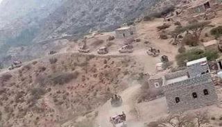 دوريات إخوانية في طريق حدودي بين تعز ولحج