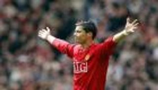 كيف تحول كريستيانو رونالدو من "لاعب سيرك" إلى الأفضل في العالم؟