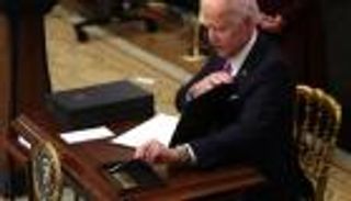 أقلام بايدن.. سر توقيع الرئيس الأوامر بأكثر من قلم