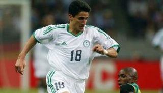 نواف التمياط بقميص منتخب السعودية