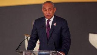 أحمد أحمد رئيس الاتحاد الأفريقي لكرة القدم