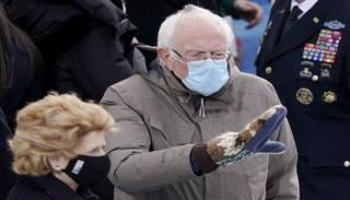 بيرني ساندرز في حفل تنصيب جو بايدن