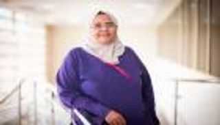 ممرضة من خط الدفاع الأول بالإمارات.. نموذج للإخلاص والإيثار 