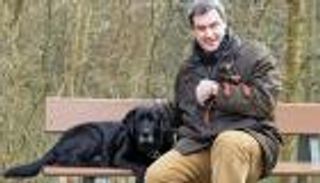 خليفة ميركل المحتمل.. نصيحة وفضيحة