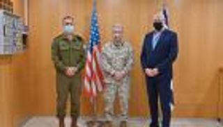 تهديد مبطن لإيران.. وزير دفاع إسرائيل يزور "العمليات الخارجية"