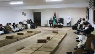 رئيس مجلس النواب عقيلة صالح خلال لقائه أعيان برقة