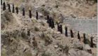 "يقبعن تحت الخطر".. مشروع لحماية المرأة اليمنية من تداعيات الحرب