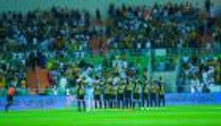 الاتحاد ضد الأهلي.. 6 لقطات مثيرة تزين قمة ملعب الأمير عبدالله الفيصل