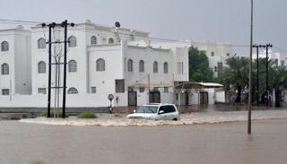 أمطار شديدة الغزارة في مسقط