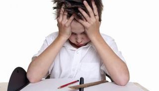 دراسة تتوصل إلى حيلة جديدة لمساعدة الأطفال المصابين بعُسر القراءة