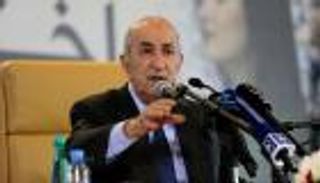 الجزائر تكشف أسباب استدعاء سفيرها من فرنسا