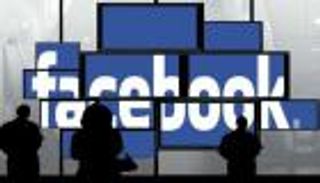 أسهم فيسبوك تنهار بعد تعطل خدمات الموقع