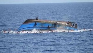 غرق قارب- أرشيفية