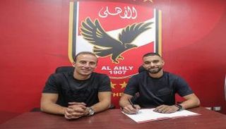 عمرو السولية لاعب الأهلي المصري