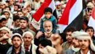 مؤهل "الولاء".. أخونة الوظائف العامة تنخر اليمن