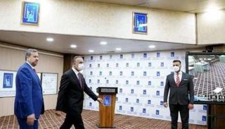 الكاظمي خلال حضوره عملية المحاكاة للانتخابات التشريعية