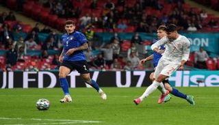 إيطاليا ضد إسبانيا