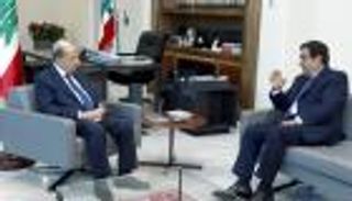 "صورة بالسلاح" تجبر جورج قرداحي على نشر سيرته الذاتية