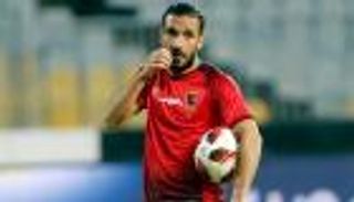 الأهلي المصري يوضح.. علي معلول على خطى فرجاني ساسي؟