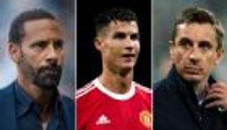 رونالدو يثير الجدل بين أساطير مانشستر يونايتد