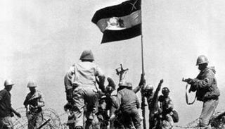 رفع العلم المصري في سيناء خلال حرب ١٩٧٣