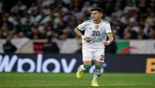يوسف عطال لاعب منتخب الجزائر