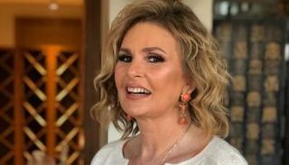 الفنانة المصرية يسرا