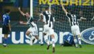 نيوكاسل يونايتد.. تاريخ عريق في قبضة أياد عربية