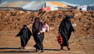 داعشيات في أحد الملاجئ السورية - أرشيفية