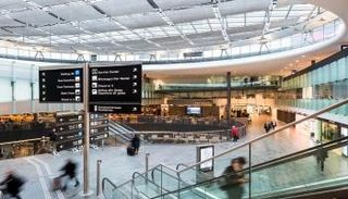 مطار زيوريخ أكبر مطار دولي وأكثر المطارات ازدحاما في سويسرا