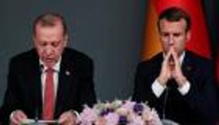 سخرية ماكرون من العثمانيين تثير حفيظة تركيا