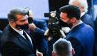 رئيس برشلونة ينقلب على ميسي ويقلل من نيمار