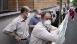 أرقام مفزعة.. كورونا يرفع معدل الاضطرابات النفسية في إيران