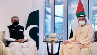 الشيخ محمد بن راشد آل مكتوم أثناء استقباله لرئيس باكستان