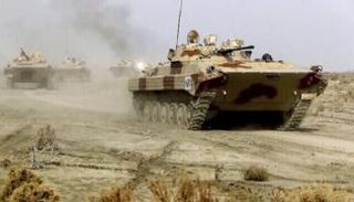 آليات إيرانية على الحدود مع أذربيجان - أرشيفية