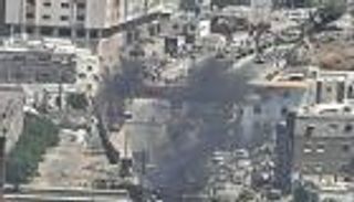 الحكومة اليمنية توجه بتحقيق عاجل في استهداف محافظ عدن